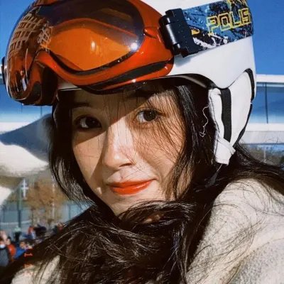 被职场压迫后我与首富姐姐重逢了
